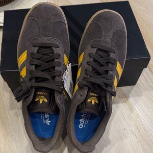 Adidas Men's Chocolate Brown and Mustard Yellow Sneakers